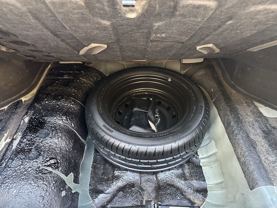 Lasetti 2013 1.8L mexanika Qora rangda srochna sotiladi