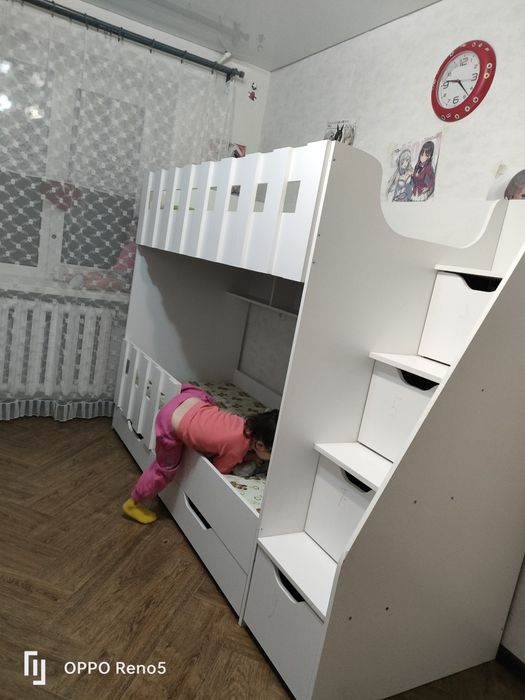 Продам двухъярусную кровать