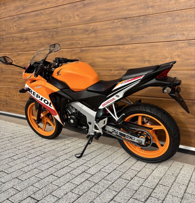 Honda CBR 125 R Repsol Categoria A1