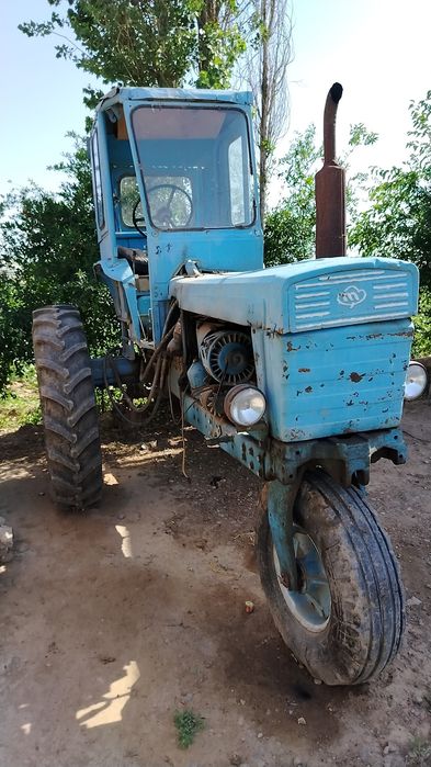 Traktor T-28 sotiladigan 1991 yil ishlab Chianti Hamma joyi ishlydi