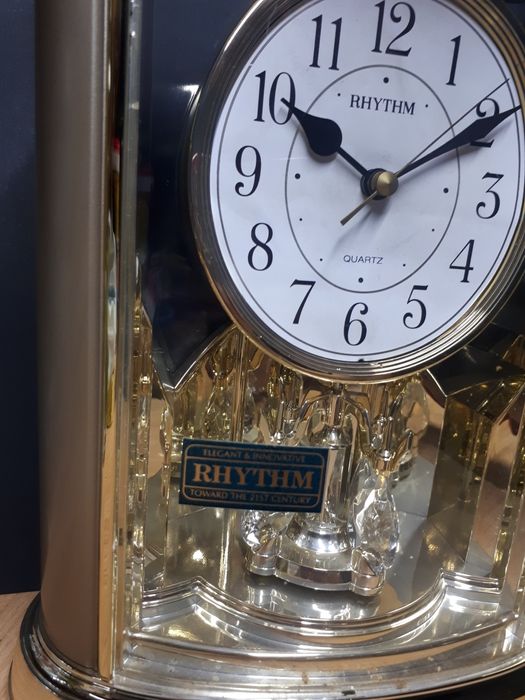 Часы настольные Rhythm