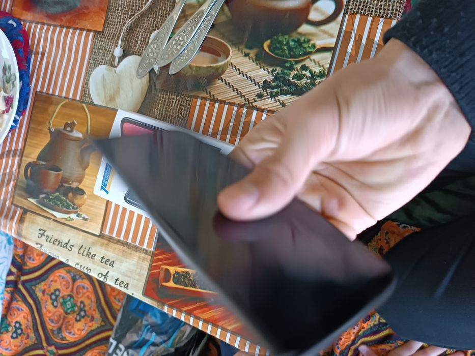 Samsung A20 sotiladi.