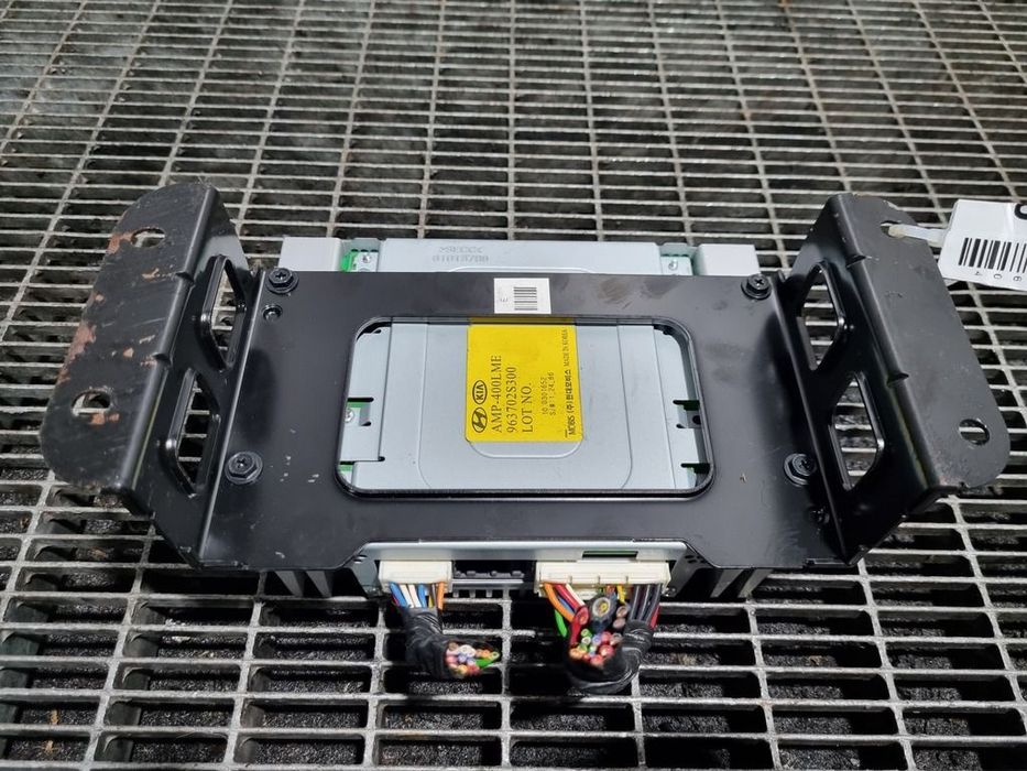 Amplificator audio Hyundai IX35 2010 - 2019 (1350) 963702s300