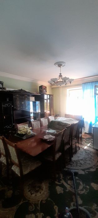 Srochni sotiladi 4 xona