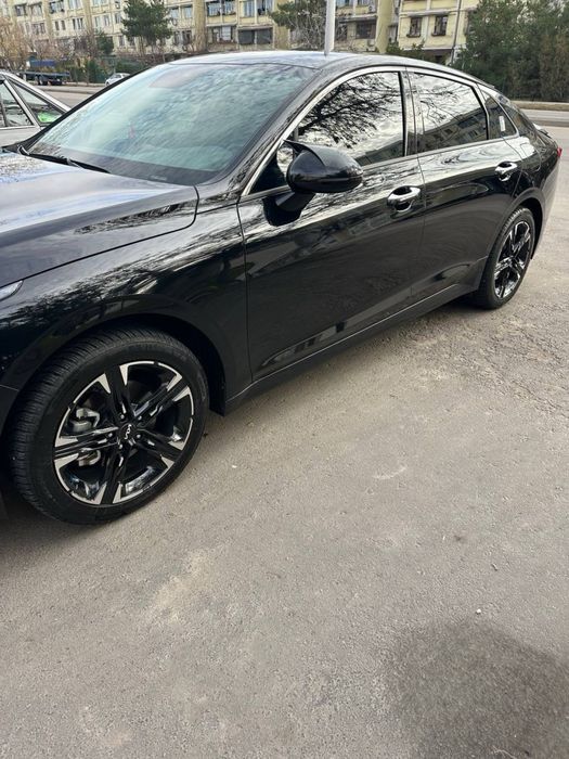 Kia K5 с отличное состояние