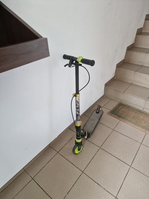 Trotineta copii oxelo ( Decathlon).