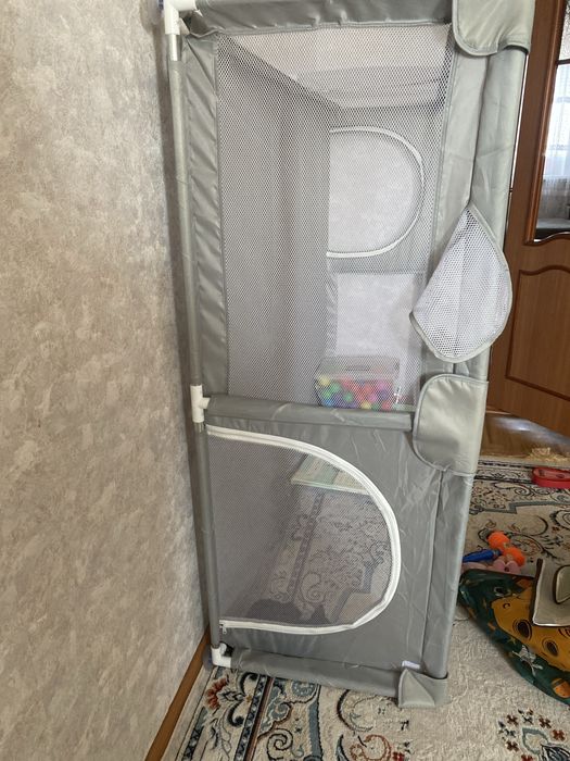 Продам манежку игровую