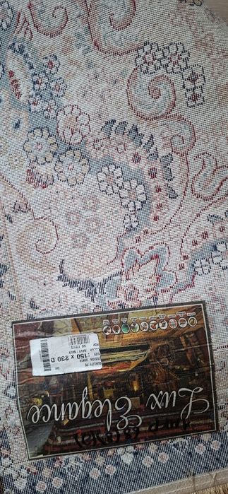 Продам ковер,   подушка