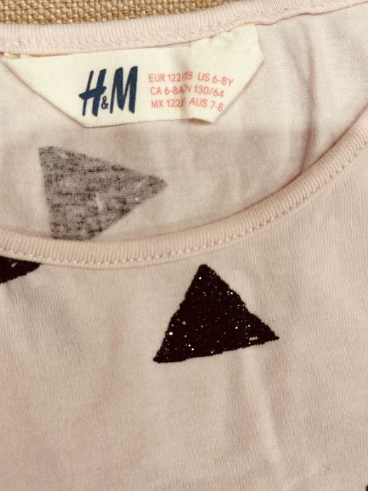 Футболкалар сотилади