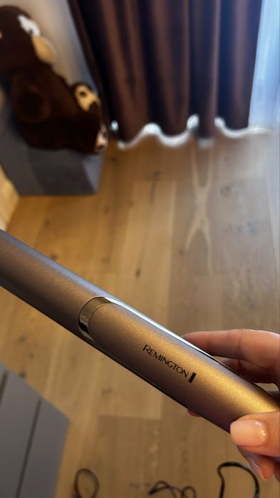 Placa de indreptat parul Remington S9880, 230 grade, argintiu