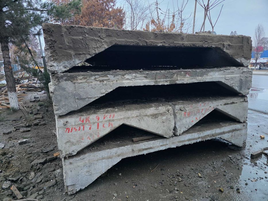 PNS plita 3×12 sotiladi