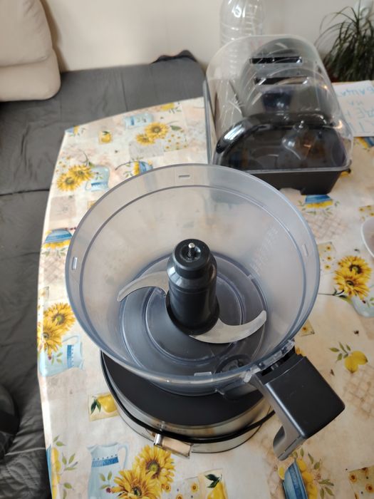 Кухненски робот philips