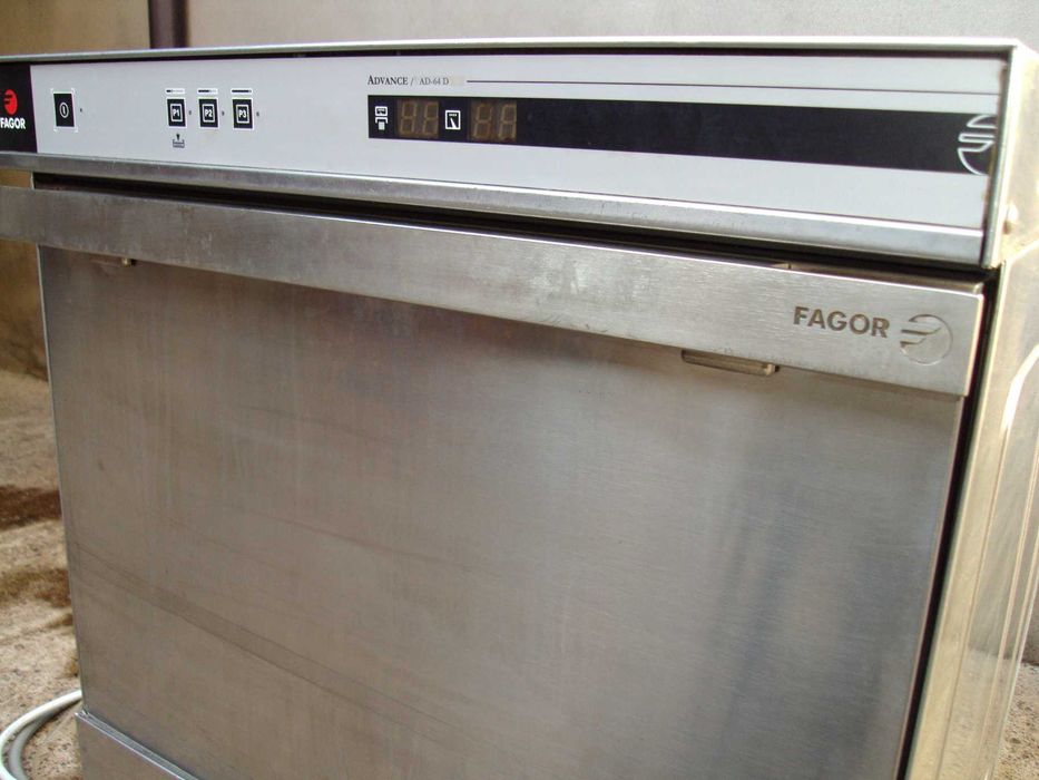 Професионална , испанска съдомиялна машина FAGOR - трифазна