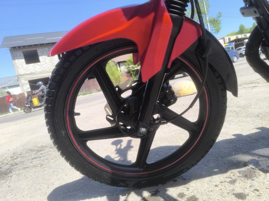 Продается мотоцикл Lifan