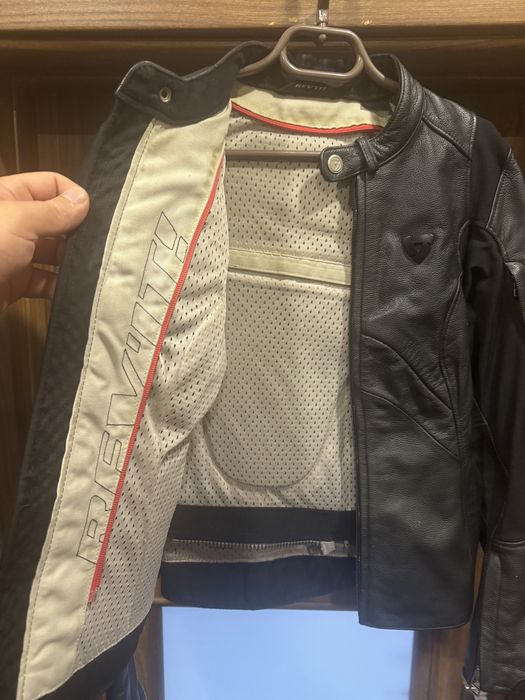 Дамско мото кожено яке REVIT  EU 38