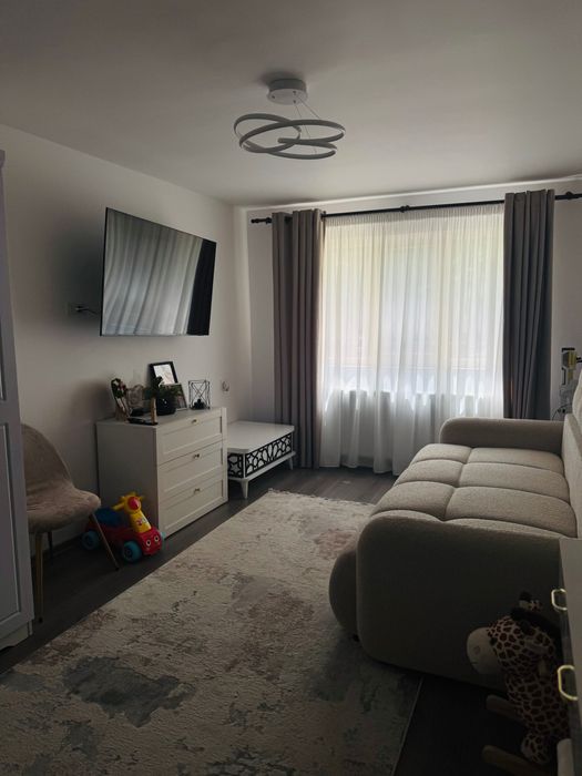 Apartament decomandat cu 2 camere