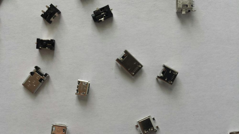 Montaj.Mufe telefoane și tablete