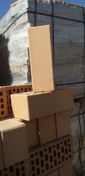 Кирпич 220-440 тг