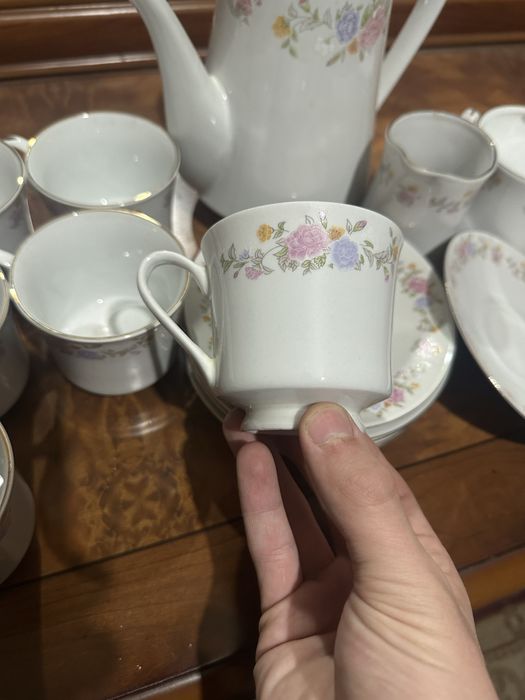 Фарфоровая чайный сервис