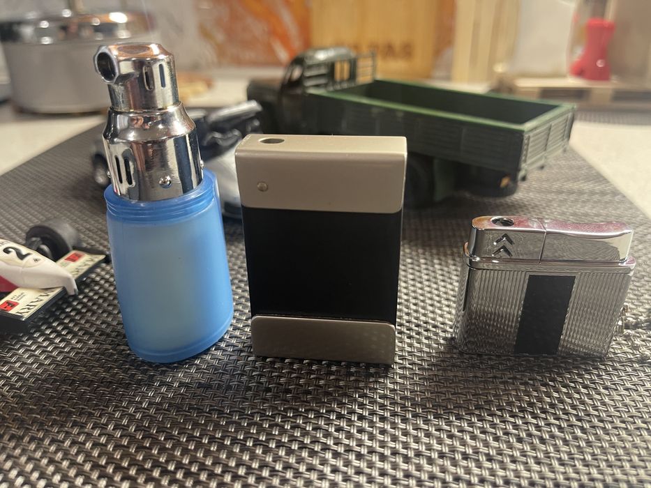 Лот от колекционерски запалки