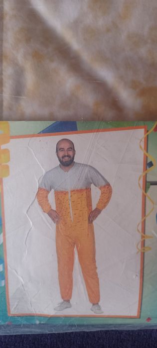 Костюм -карнавален