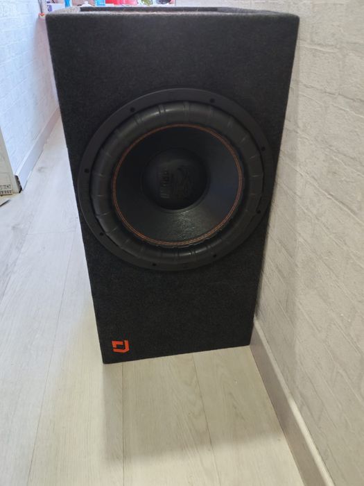Продам сабвуфер рейвен 15