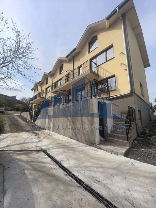 Продава се Къща в Шумен, Басейна - 225 кв.м за 889 €/кв.м - Снимка #1