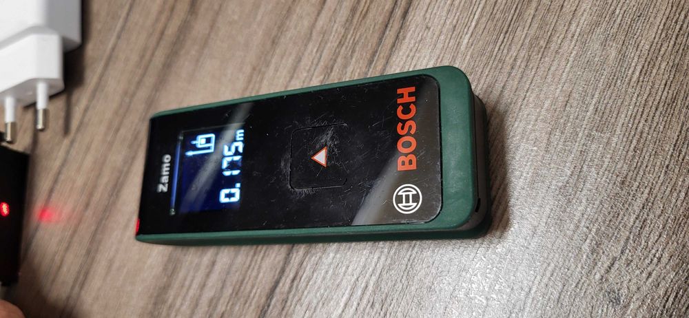Telemetru BOSCH Zamo fuctional 120 lei