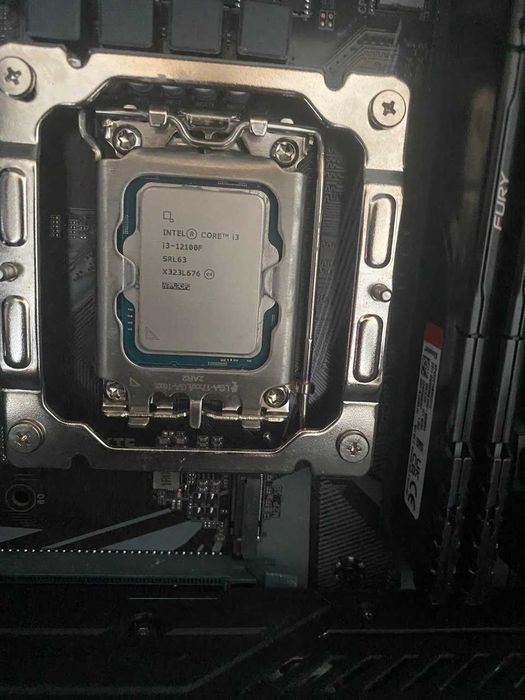 Продам видеокарту RTX 2070 Gigabyte OC 8 gb + процессор i3-12100f