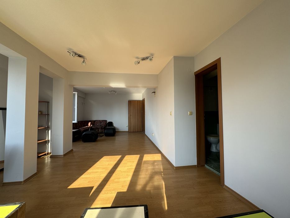 Продава се Офис в Казанлък - 51 кв.м за 890 €/кв.м - Снимка #2