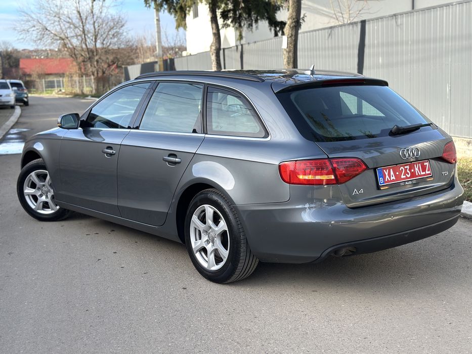 Audi A4 B8 2.0TDI 2012 EURO 5 // Full LED Bi-Xenon Piele Navi