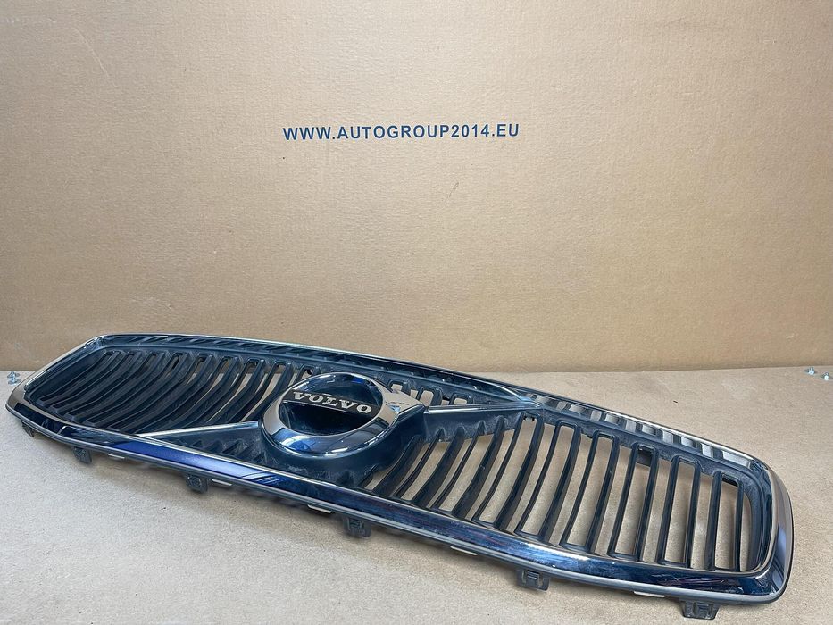 Предна решетка за volvo s60 - 32365392