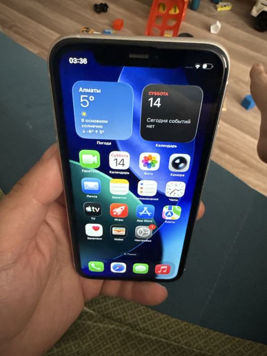 Айфон 11 весь в оригинале обмен на андроид