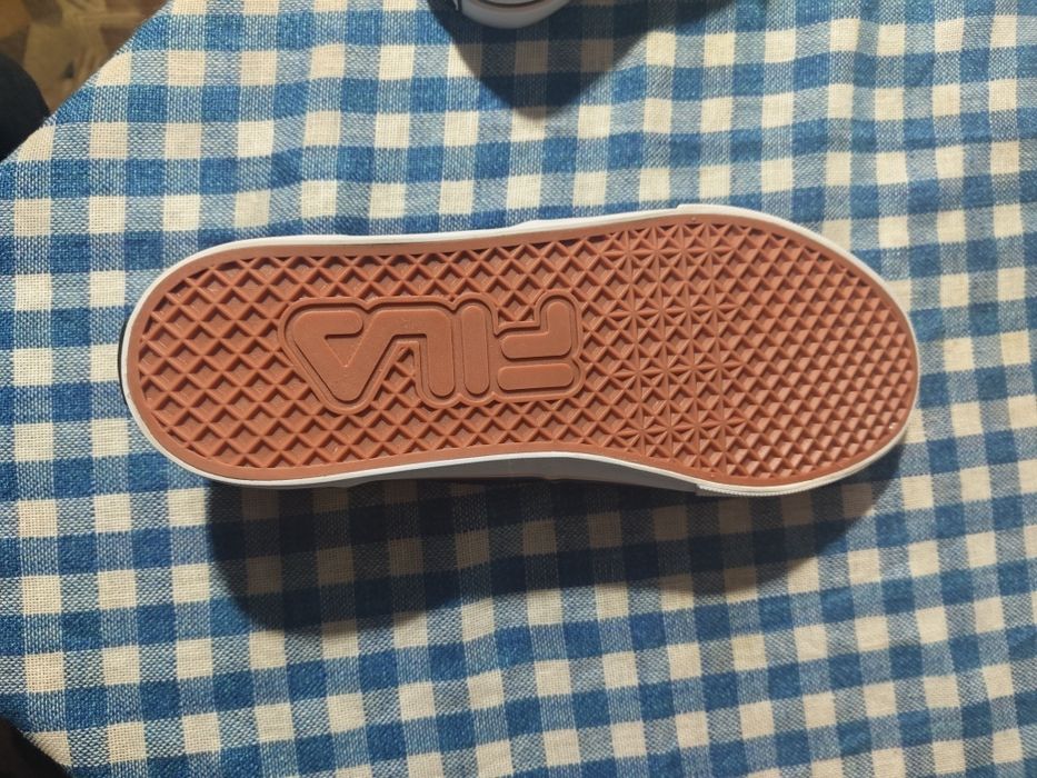 Платненки Fila / Чисто нови / 45 номер