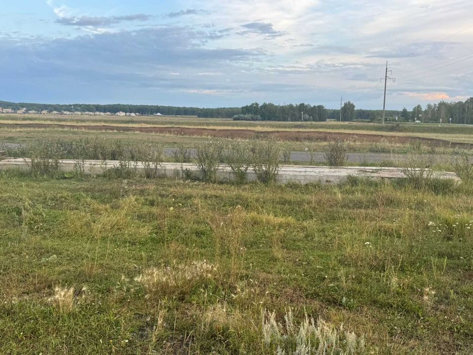 Продаются четыре бетонные опоры