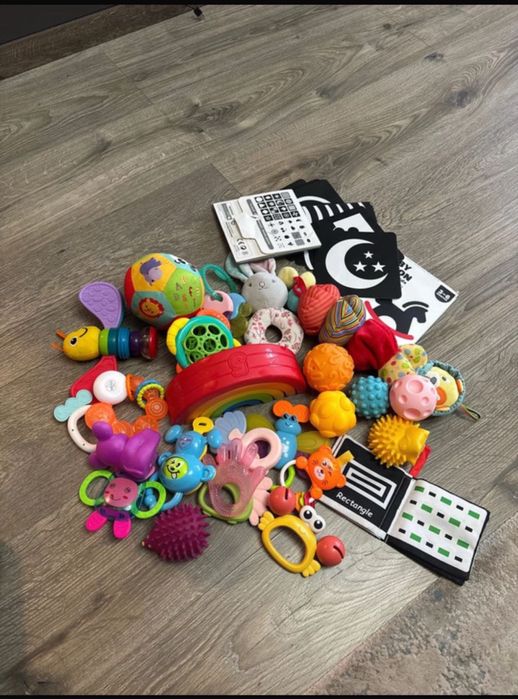 Jucării senzoriale bebeluși