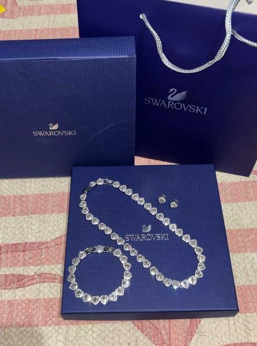 Set Swarovski Angelic Inimioare Argintii  - Colier/Bratara/Cercei