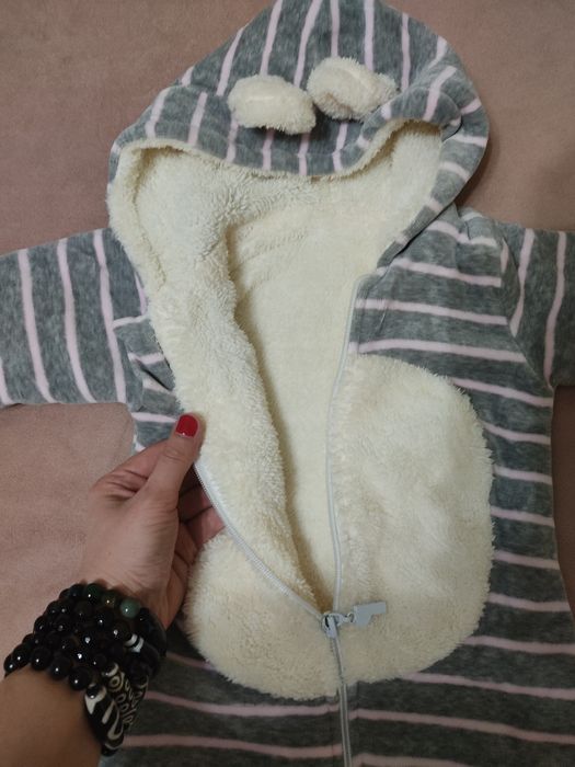 Продам детский комбинезон