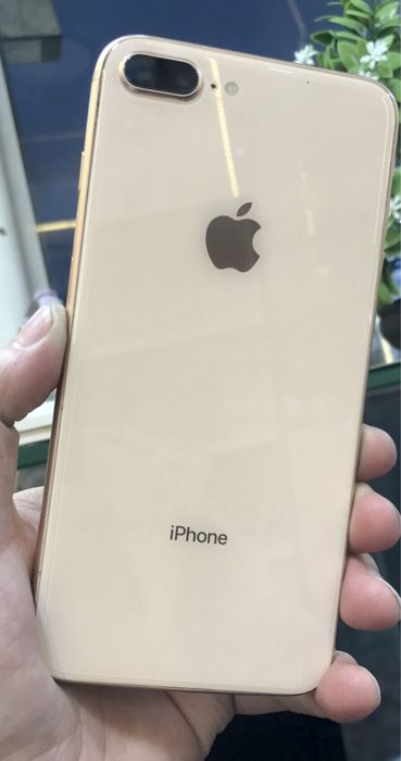 Iphone 8+ ideal srochna