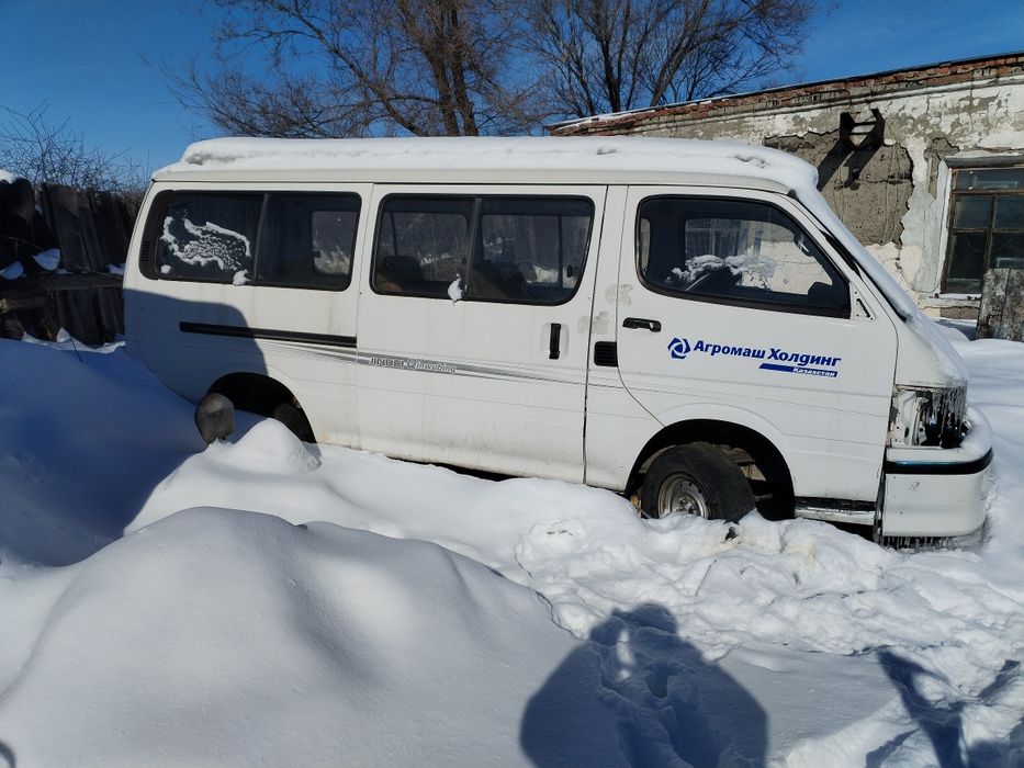 Тойота хайс 97год