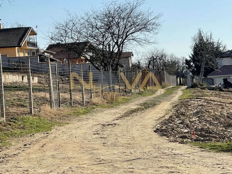 Продава се Парцел в Варна, м-т Ракитника - 907 кв.м за 50 €/кв.м - Снимка #3