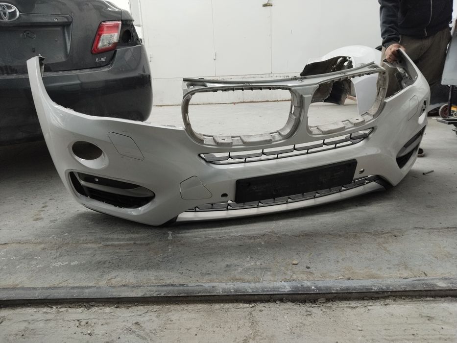 Переднии Бампер BMW F16