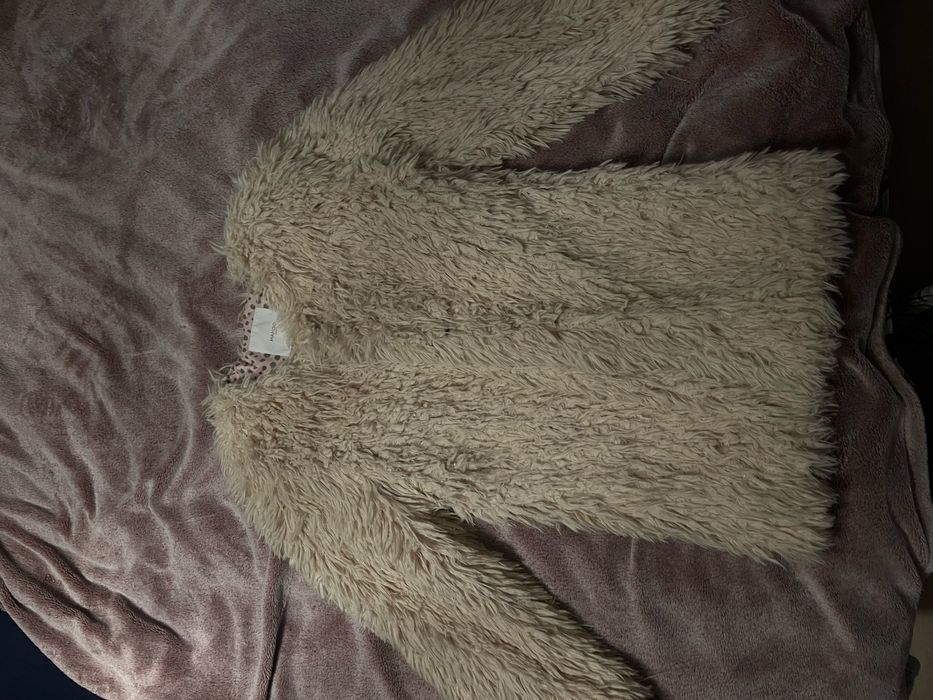 Haina de blana alba, copii