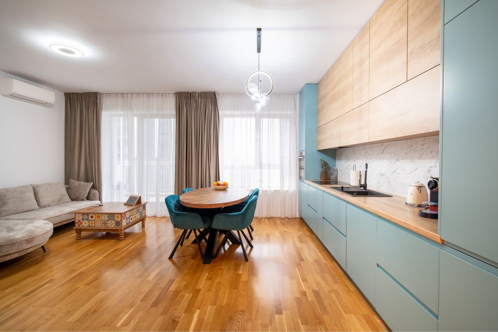 Luxuria 1 Mai 3 camere Mobilat Parcare Inclusa