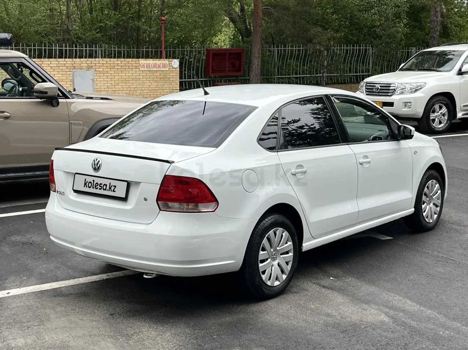 Volkswagen Polo Sedan