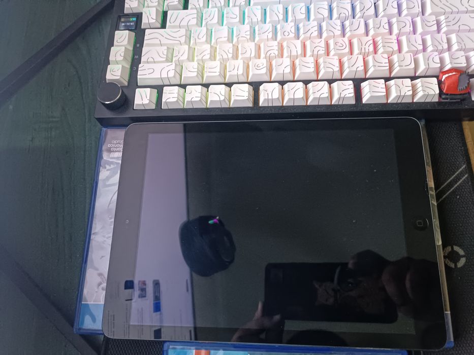 Продам Apple ipad air