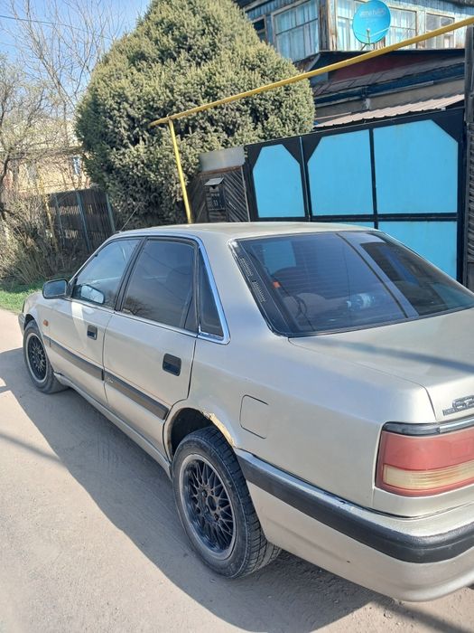 Мазда 626 седан 2куб