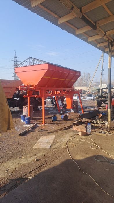 Разбрасыватель песка