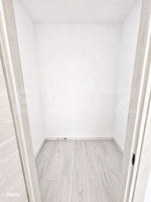 Super Pret Si Compartimentare! Apartament Cu 3 Camere! Giroc