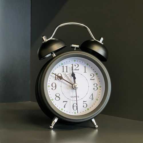 РЕТРО будилник МЕТАЛЕН настолен часовник аларма за събуждане часовници